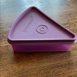 Tupperware Vintage Purple Pie Slice Wedge To Go Keeper Container #269